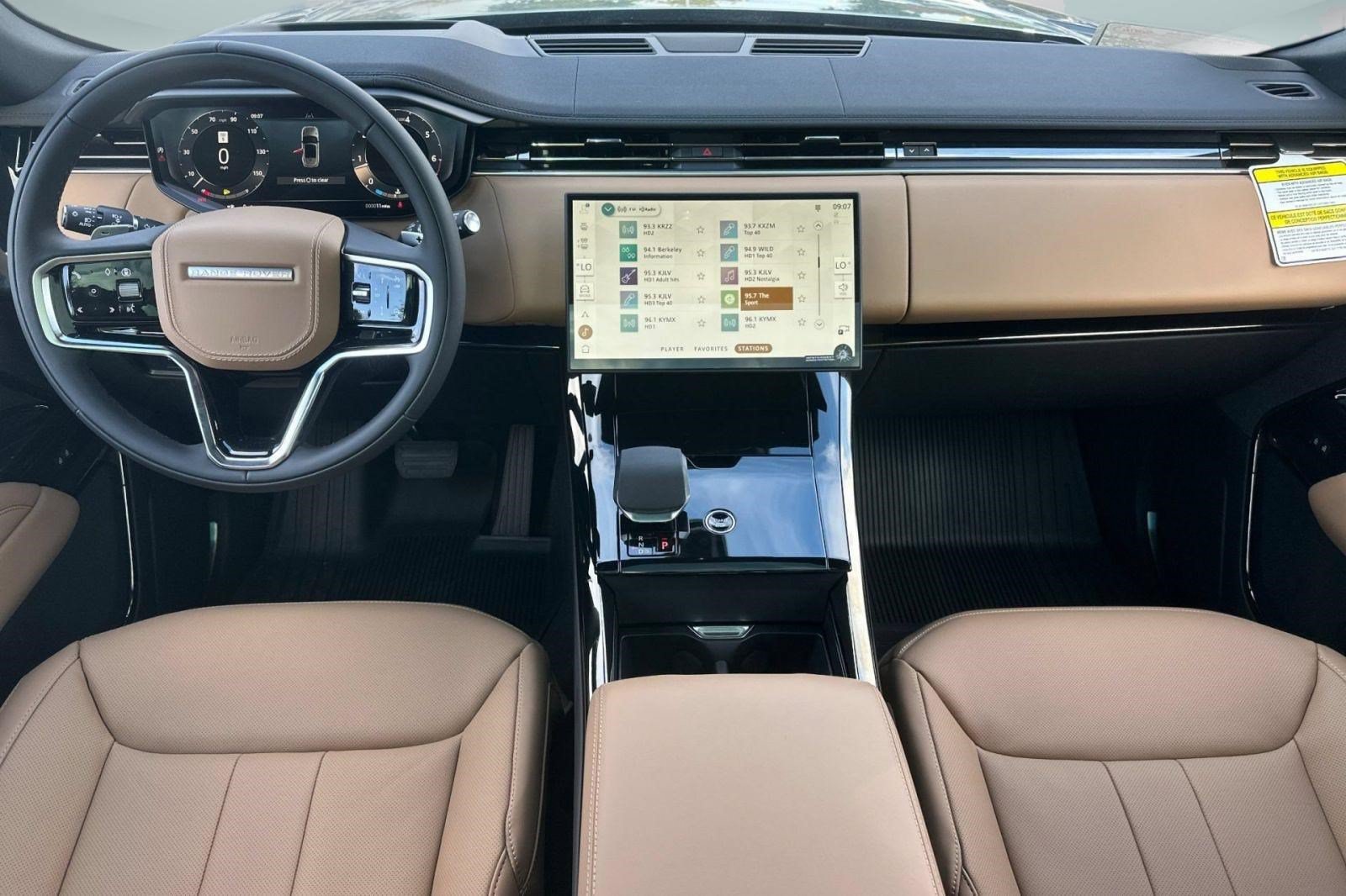 New 2026 Land Rover Range Rover Sport SE AWD/4WD image 15