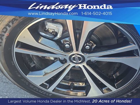 Used 2023 Nissan Sentra SV FWD image 32