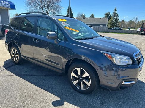 Used 2018 Subaru Forester 2.5i Premium image 5