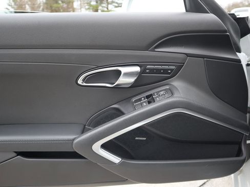 Used 2015 Porsche 911 Carrera S image 39