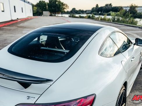 Used 2017 Mercedes-Benz AMG GT Coupe image 34