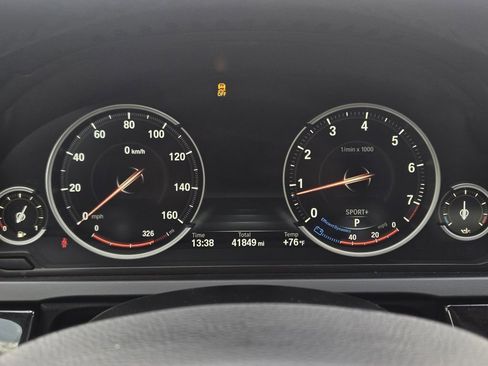 Used 2014 BMW 750i image 17