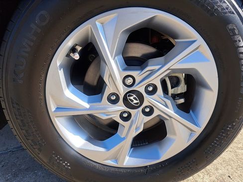 Used 2023 Hyundai Tucson SE image 25