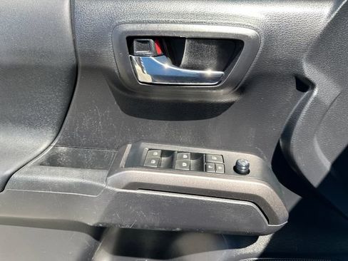 Used 2021 Toyota Tacoma TRD Sport w/ Technology Package RWD image 19