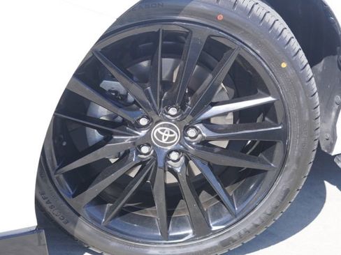 Used 2021 Toyota Camry XSE w/ Carpet Mat Package (TMS) FWD image 11