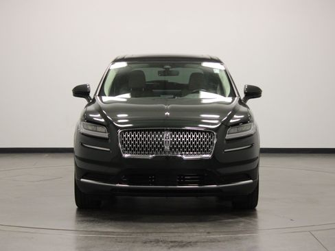 Used 2022 Lincoln Nautilus Reserve AWD/4WD image 3