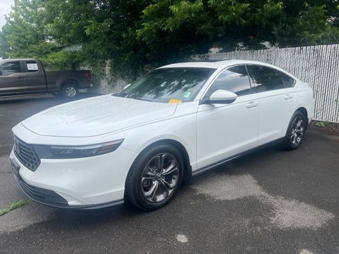 Used 2024 Honda Accord EX image 1