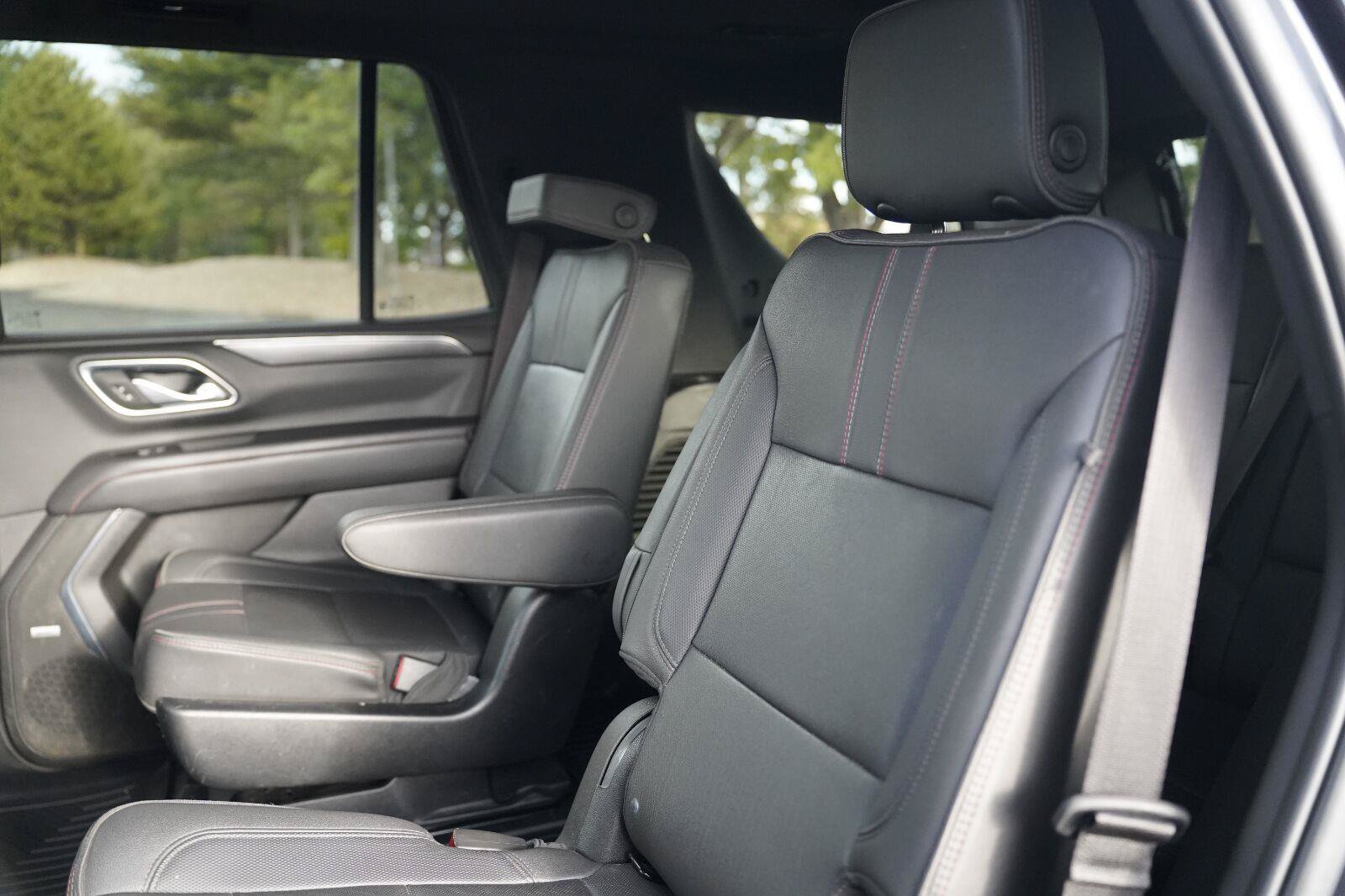 Used 2023 Chevrolet Tahoe RST w/ Luxury Package AWD/4WD image 17