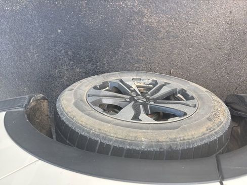 Used 2018 Honda CR-V LX image 5