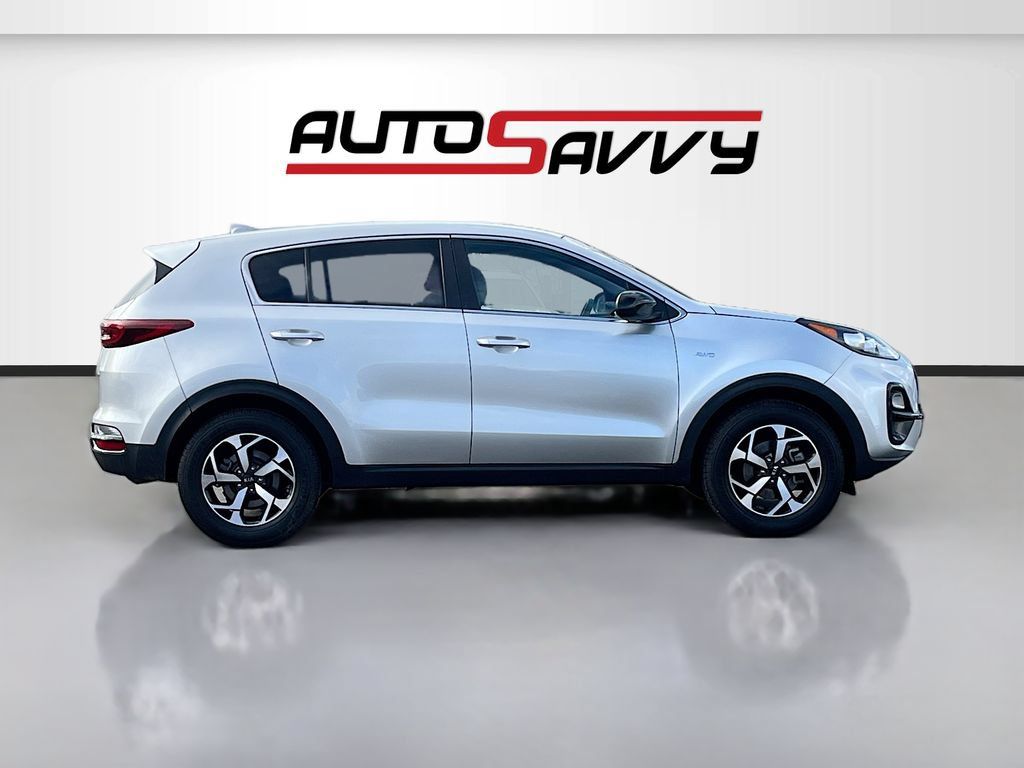 Used 2022 Kia Sportage LX AWD/4WD image 8