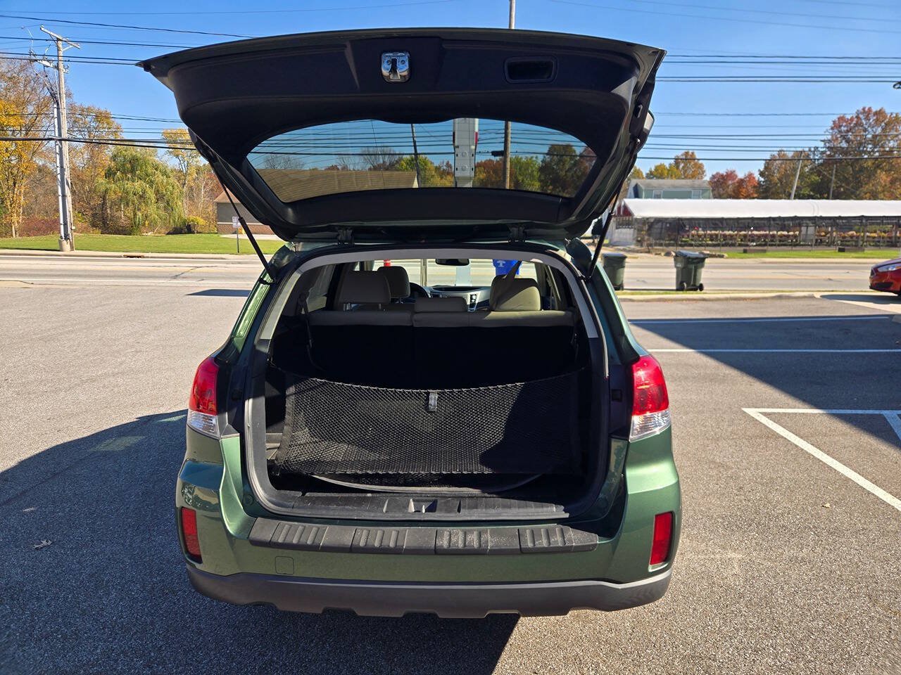 Used 2013 Subaru Outback 2.5i Limited w/ Moonroof Pkg AWD/4WD image 14