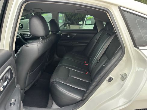 Used 2018 Nissan Altima 2.5 SL FWD image 15