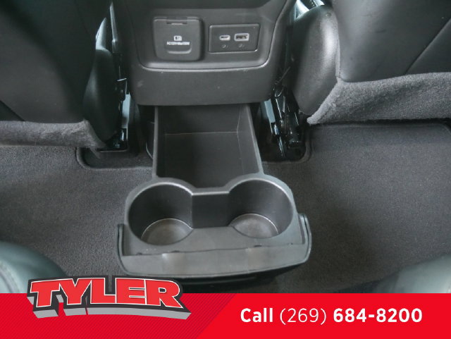 Used 2021 GMC Acadia SLT w/ Preferred Package FWD image 39