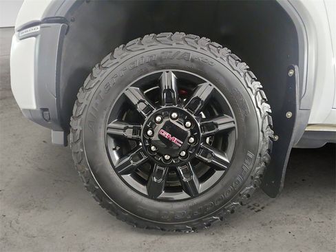Used 2024 GMC Sierra 3500 AT4 image 14
