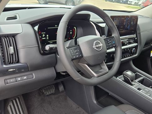 New 2026 Nissan Pathfinder SL AWD/4WD image 21