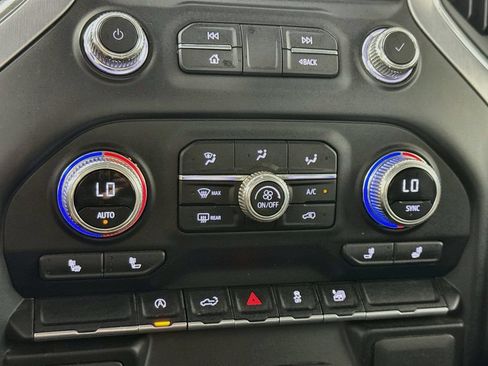 Used 2022 GMC Sierra 1500 Elevation AWD/4WD image 16