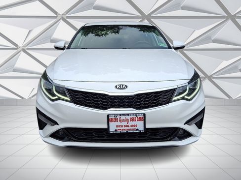 Used 2019 Kia Optima S image 3