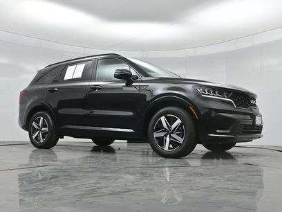 Used 2023 Kia Sorento S w/ Panoramic Sunroof Package