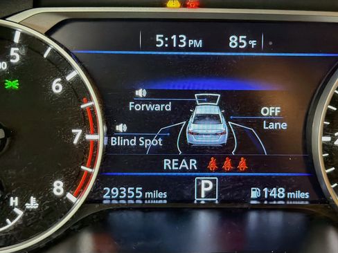 Used 2024 Nissan Altima 2.5 SR FWD image 18