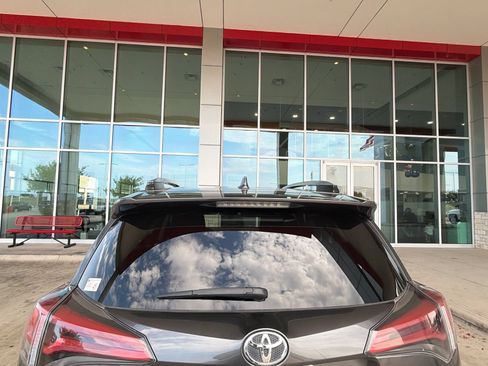Used 2017 Toyota RAV4 XLE FWD image 7