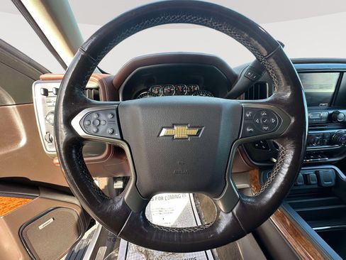 Used 2018 Chevrolet Silverado 1500 High Country image 14