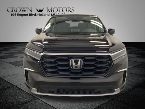 Used 2025 Honda Pilot EX-L image 2