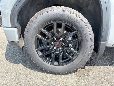 Used 2024 GMC Sierra 1500 Elevation AWD/4WD image 10