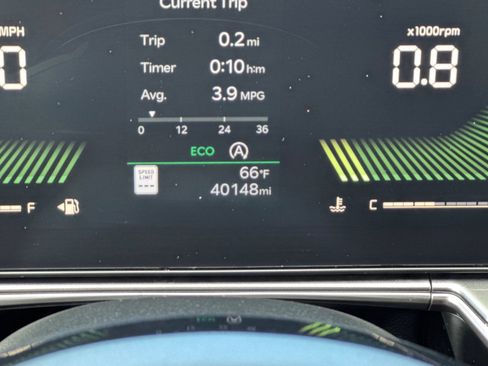 Used 2024 Kia Sorento S image 35