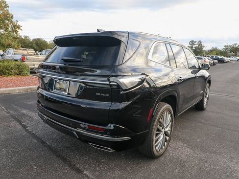 Certified 2026 Buick Enclave Avenir image 9