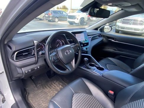 Used 2024 Toyota Camry SE image 12