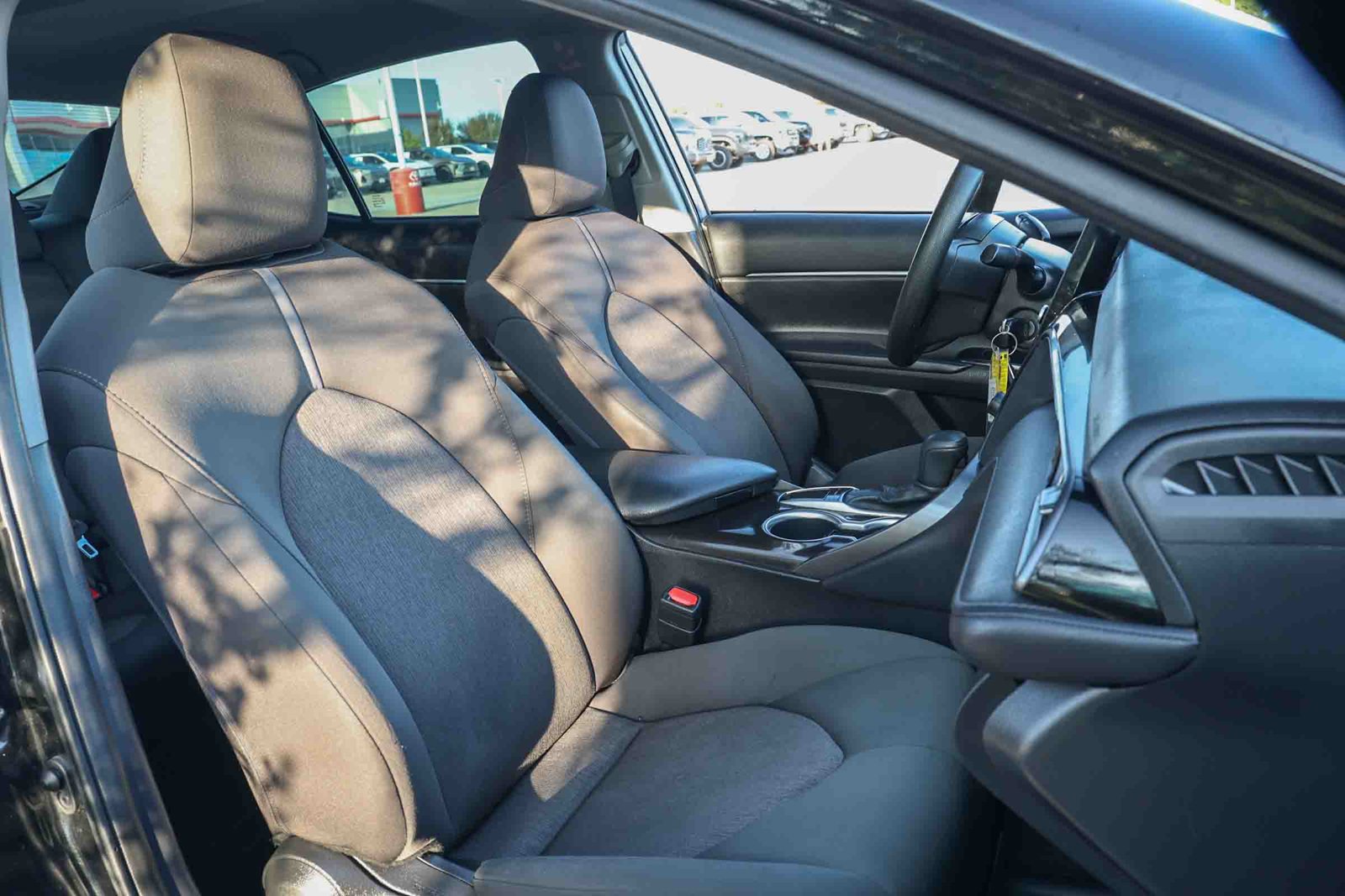 Used 2023 Toyota Camry LE FWD image 29