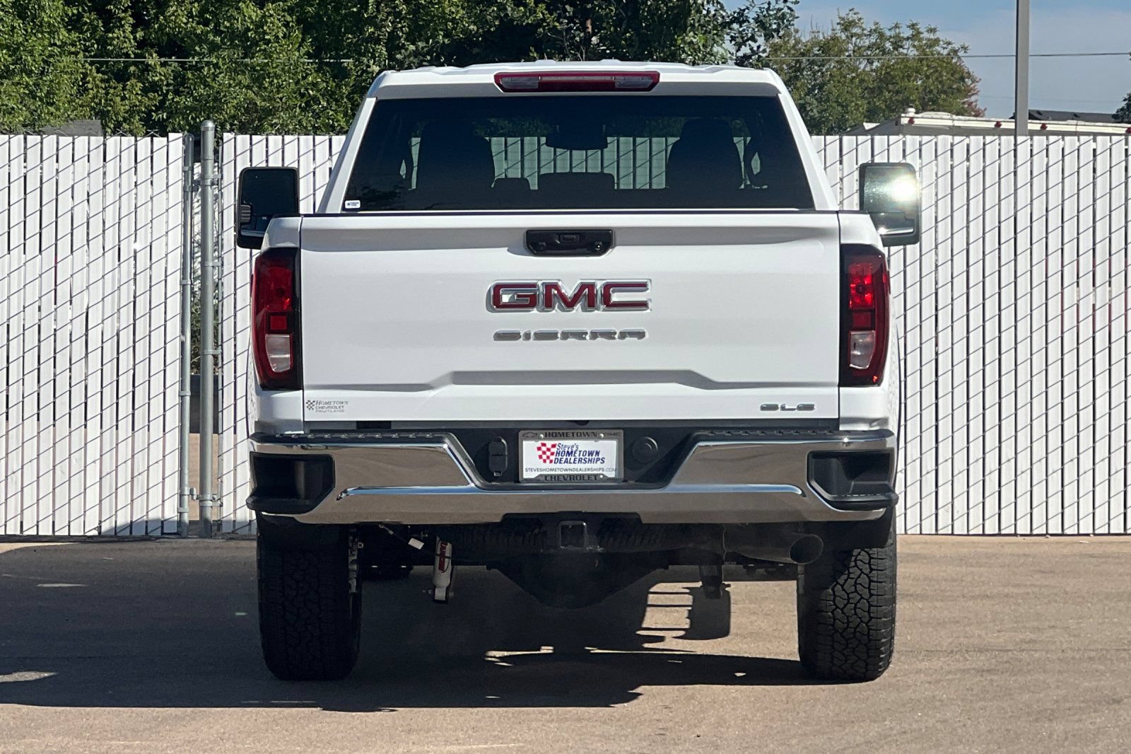 New 2026 GMC Sierra 2500 SLE AWD/4WD image 5