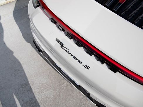 Certified 2024 Porsche 911 Carrera S image 22