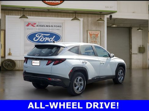 Used 2022 Hyundai Tucson SE image 4