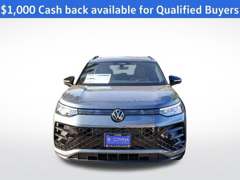 New 2026 Volkswagen Tiguan SE R-Line image 2