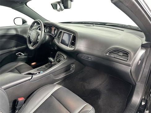 Used 2023 Dodge Challenger SXT w/ Plus Package image 31