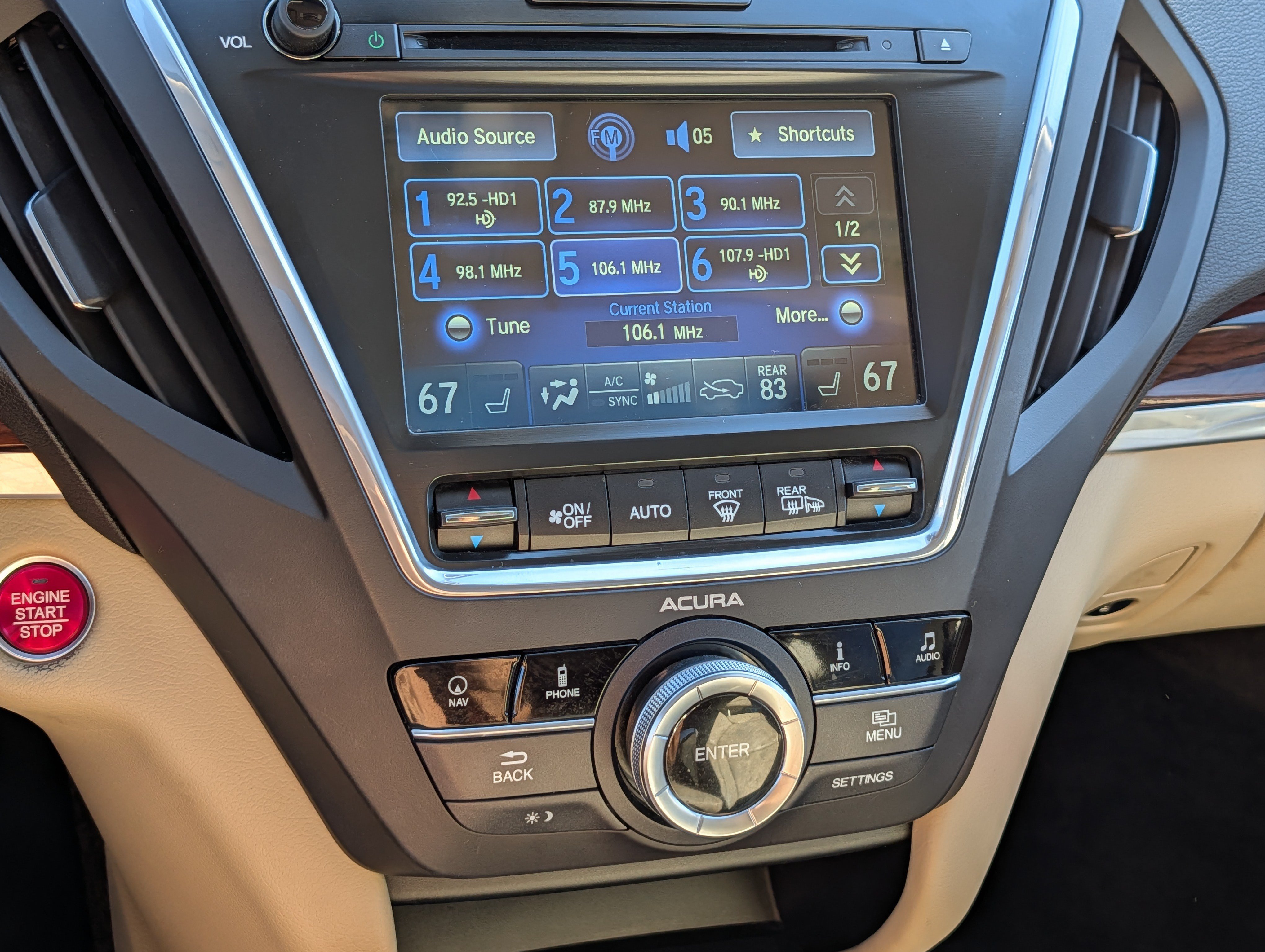 Used 2014 Acura MDX w/ Technology Package AWD/4WD image 22