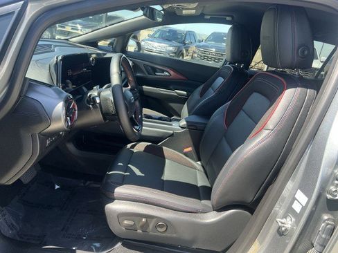 Used 2024 Chevrolet Equinox EV RS image 18