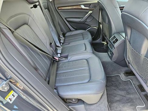 Used 2018 Audi Q5 2.0T Premium image 26