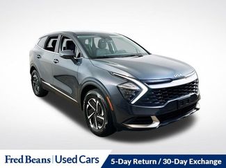 Used 2023 Kia Sportage LX video 1