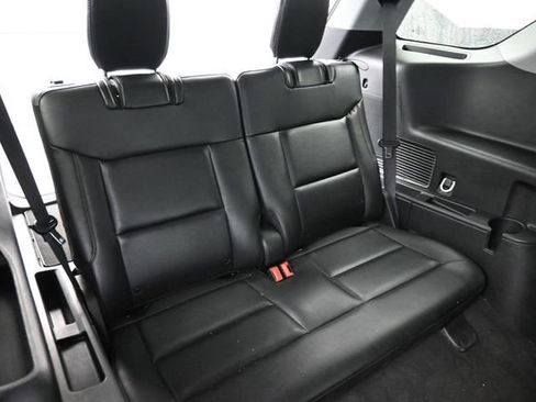 Used 2023 Ford Explorer Limited w/ Equipment Group 301A AWD/4WD image 10