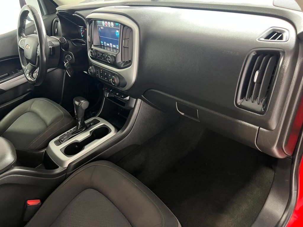 Used 2016 Chevrolet Colorado LT w/ LT Convenience Package RWD image 17