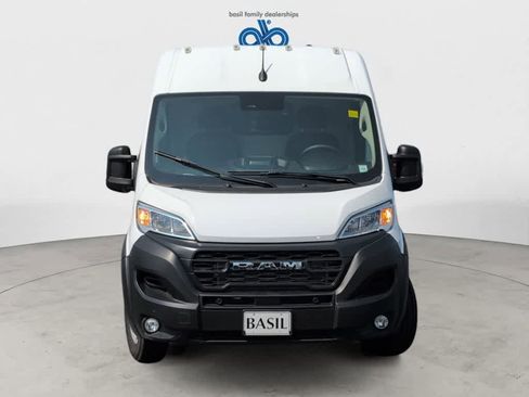 Used 2023 RAM ProMaster 2500 FWD image 3
