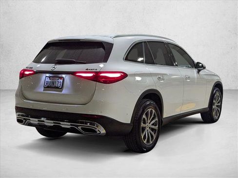 Certified 2025 Mercedes-Benz GLC 300 4MATIC image 5