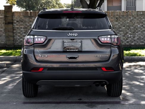 Used 2022 Jeep Compass Limited image 18