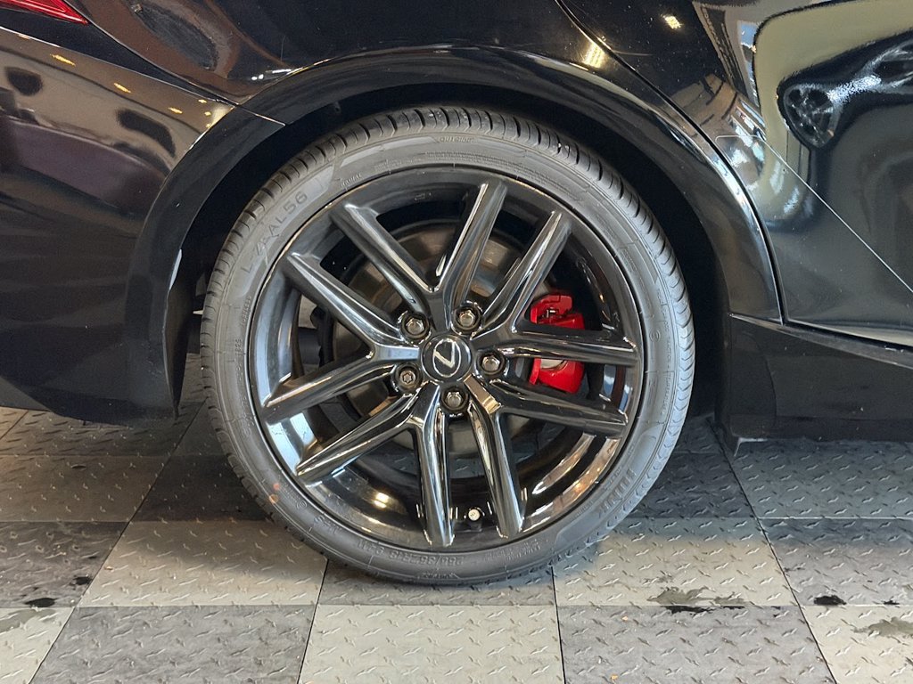 Used 2019 Lexus IS 300 AWD image 32