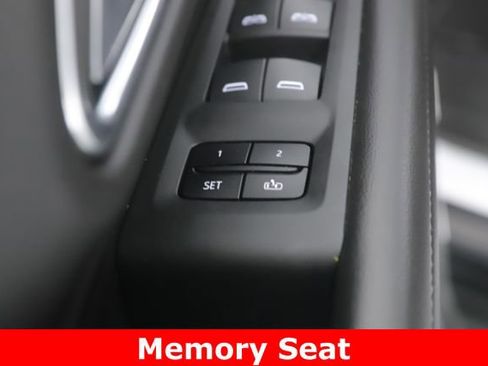 Used 2023 Chevrolet Tahoe LT AWD/4WD image 19