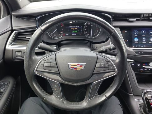 Used 2021 Cadillac XT5 Premium Luxury image 16