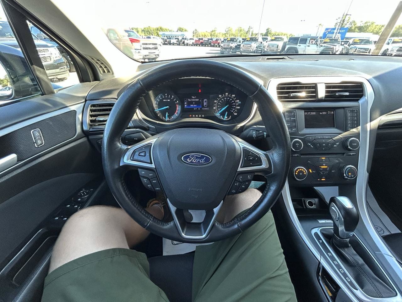 Used 2013 Ford Fusion SE FWD image 27