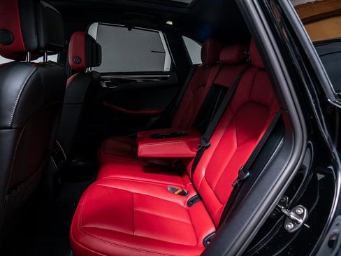 New 2026 Porsche Macan Turbo AWD/4WD image 30